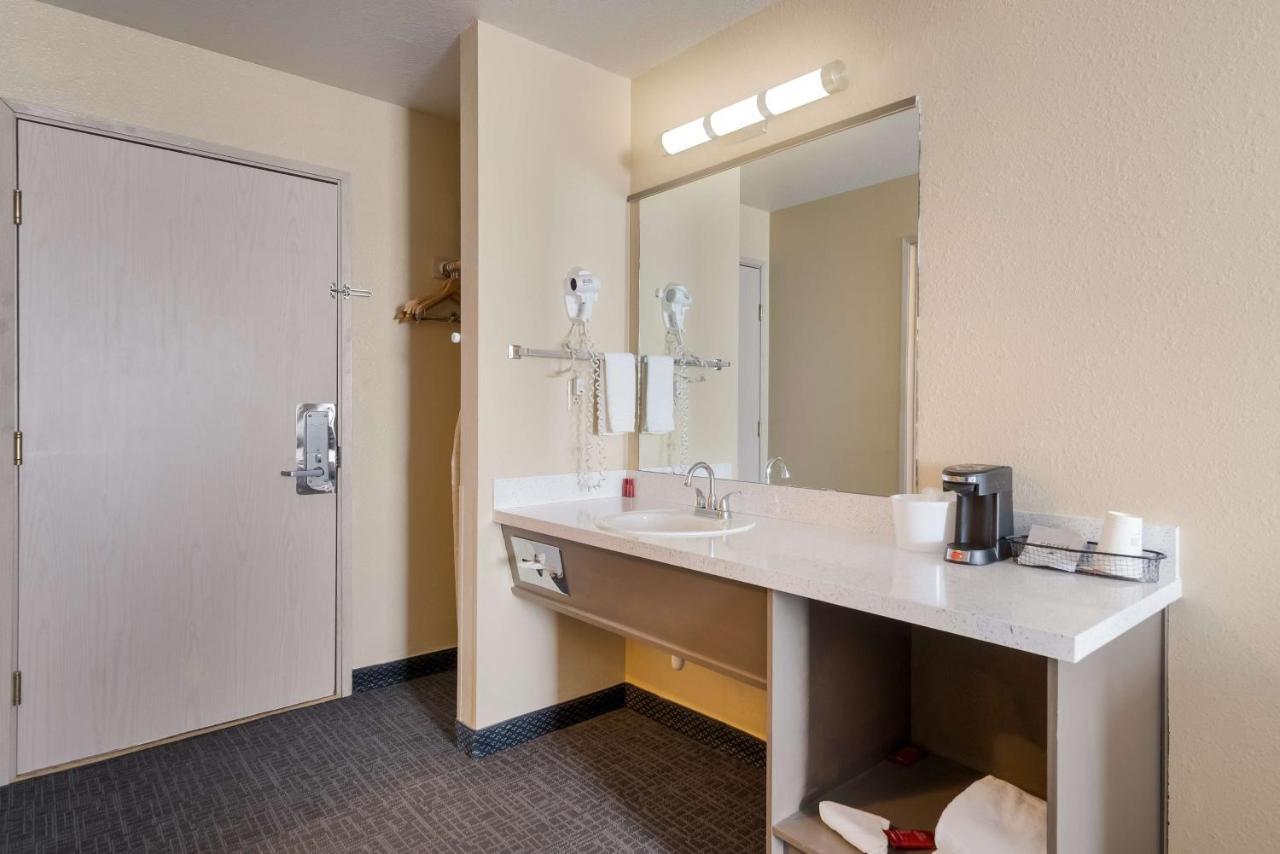 Surestay Hotel By Best Western Wells Exteriér fotografie